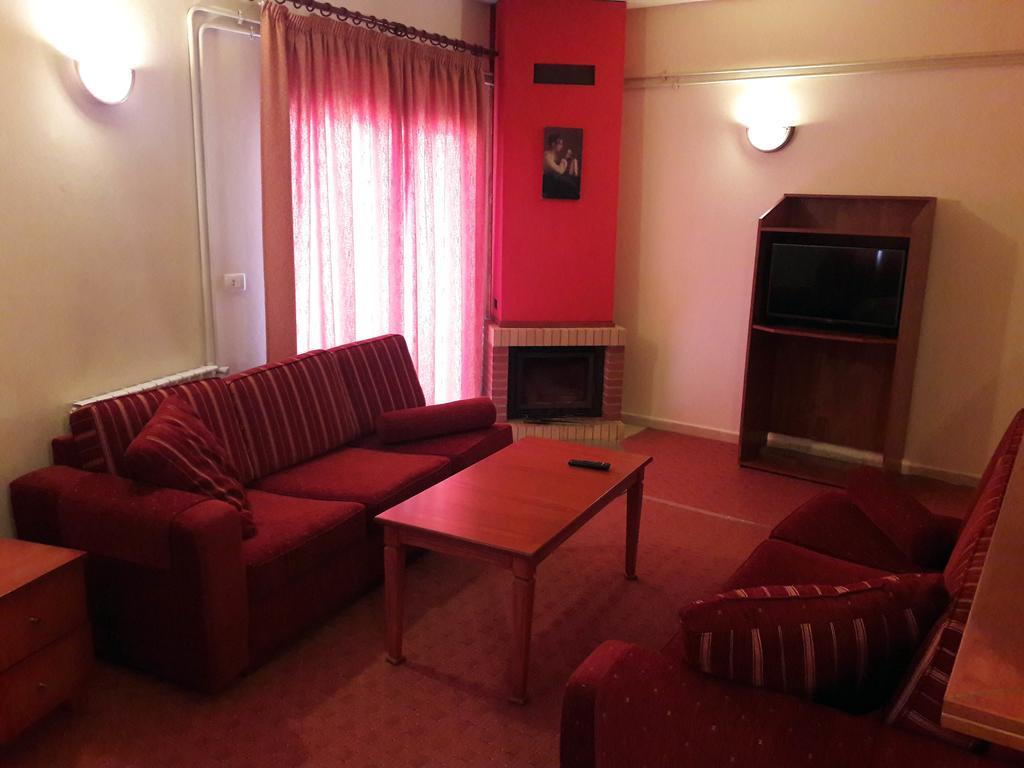 Apartamento L'Escale Du Mzaar Fārayyā Exterior foto